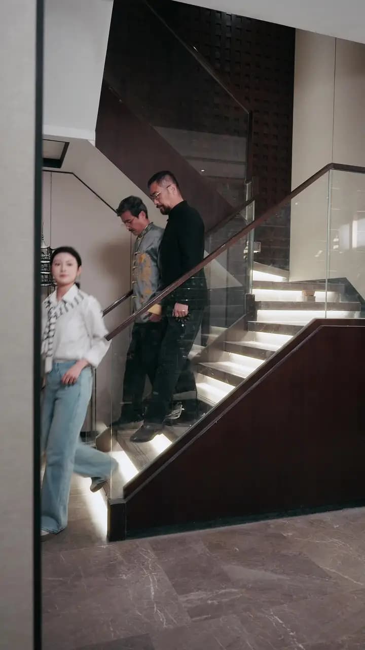 Episode Cover