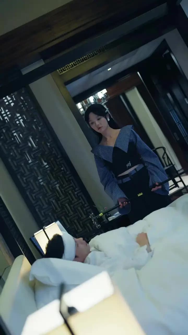 Episode Cover