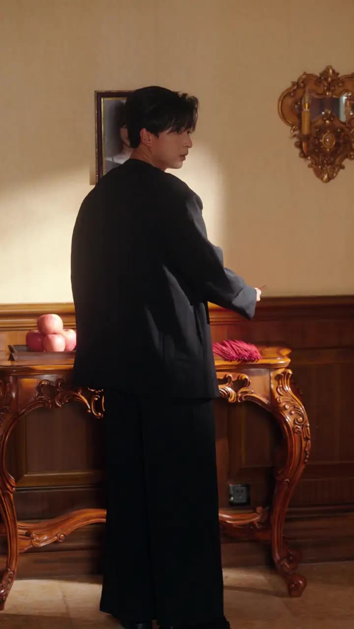 Episode Cover